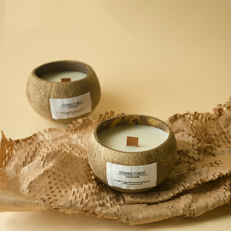 Home Fragrance Scented Candle - เทียนอโรมากะลามะพร้าว น้ํามันหอมระเหย น้ําหอมพรีเมี่ยม น้ําหอมขี้ผึ้งพืช Home Companion